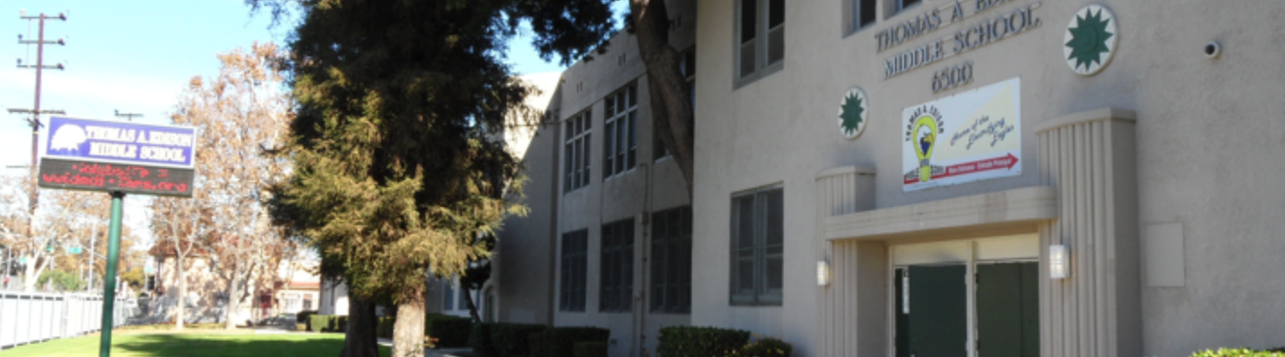 Exterior photo of a Edison Middle School